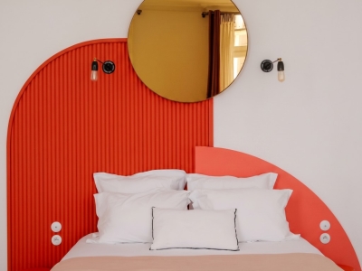 Tendance rouge : les moulures et finitions qui subliment cette couleur